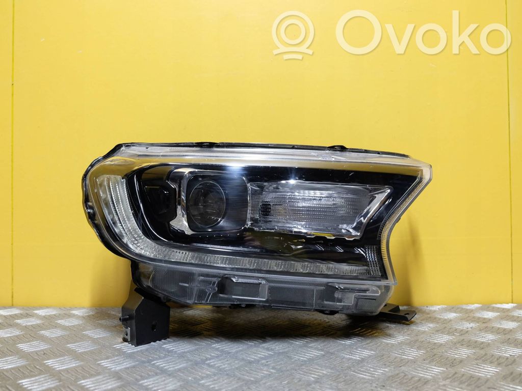 Ford Ranger Lampa przednia 