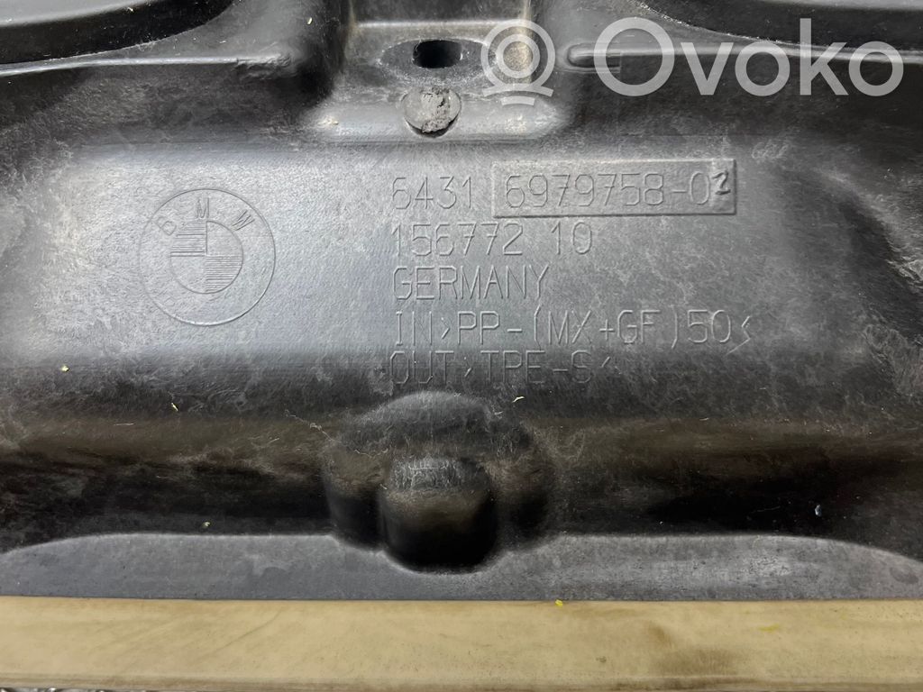 Other engine bay part   6979758,15677210