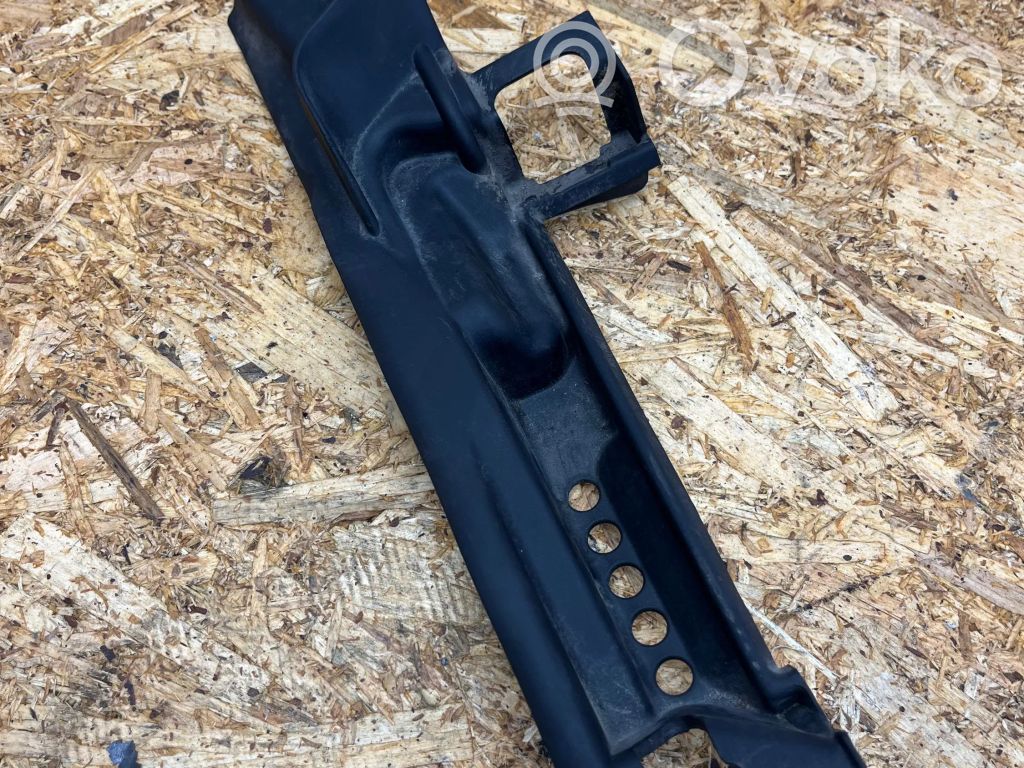 Other engine bay part   6939722,6950226