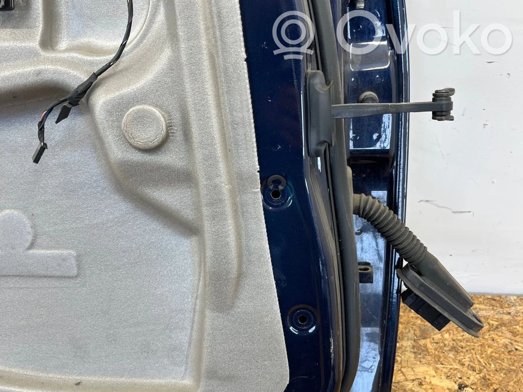 Rear door