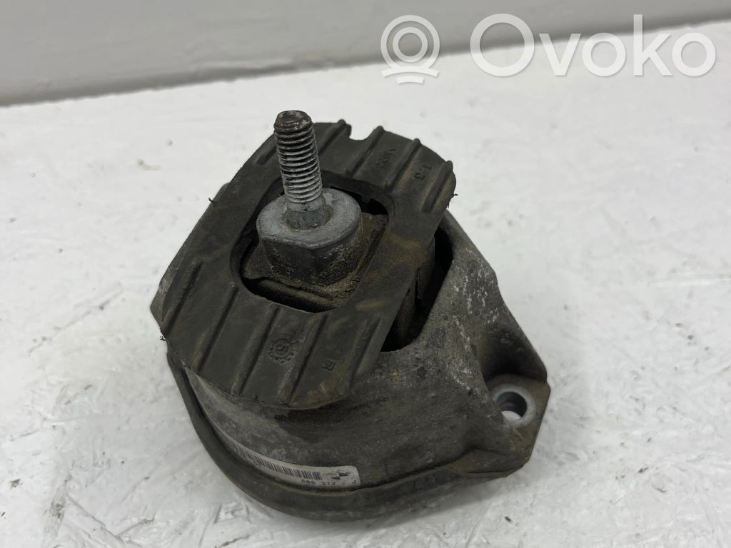 BMW 5 E60 E61 Engine mount bracket 