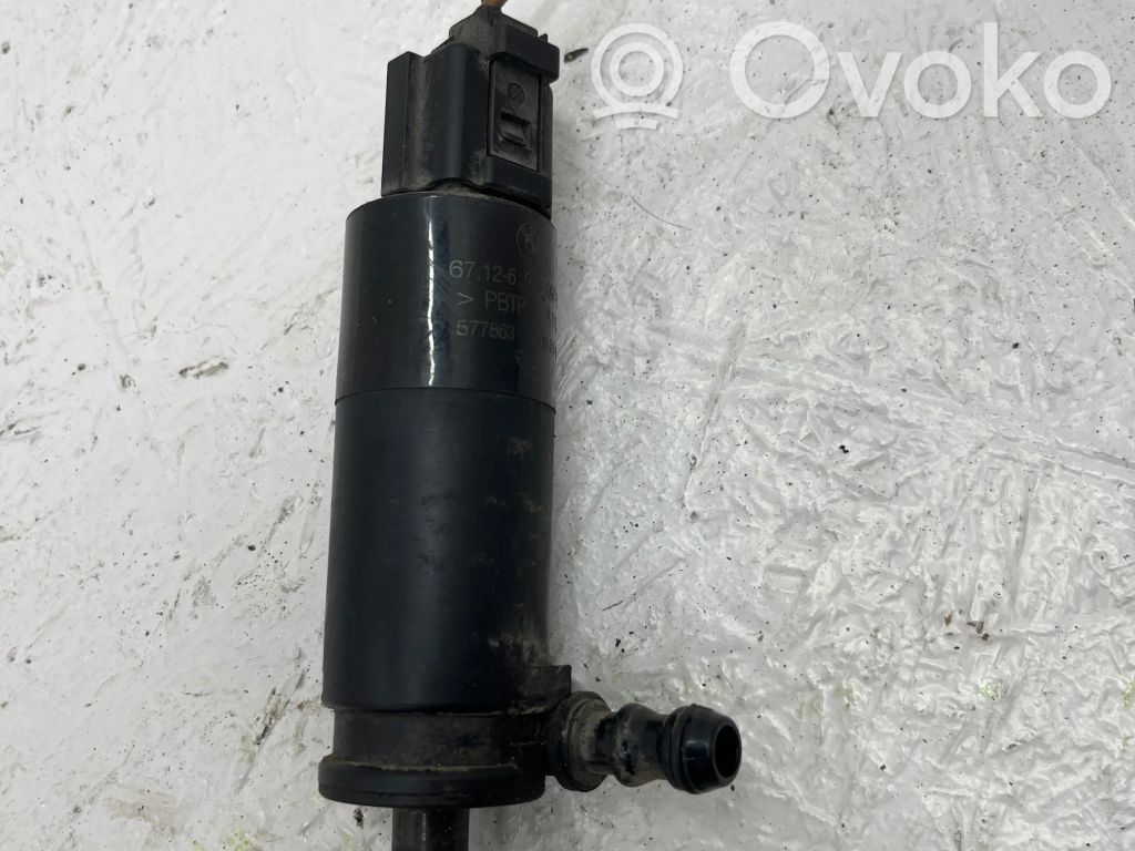 BMW 5 E60 E61 Žibintų apiplovimo skysčio siurbliukas 