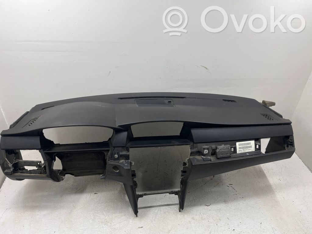 BMW 5 E60 E61 Panelė 