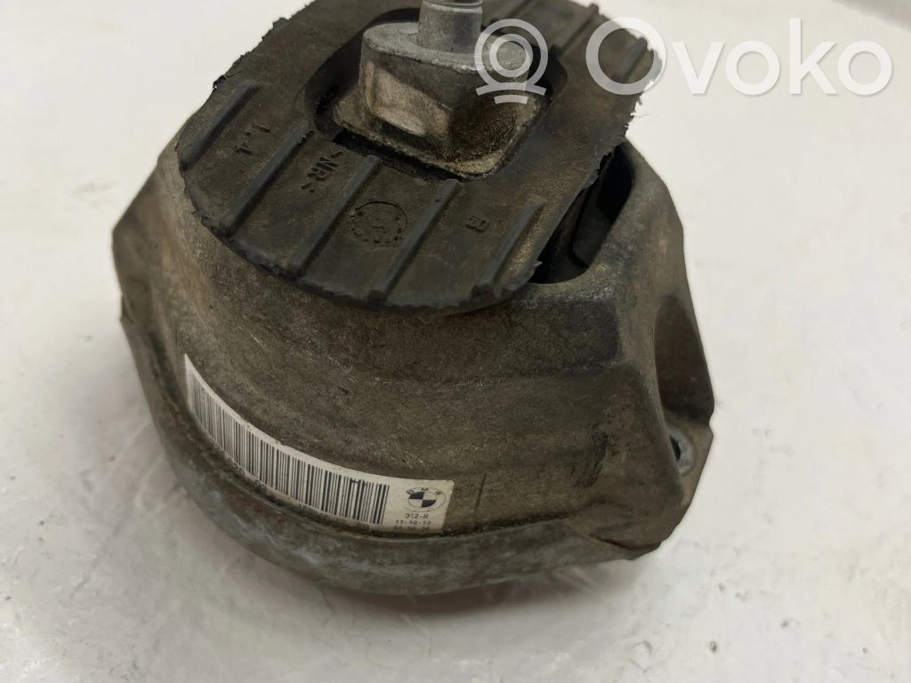 BMW 5 E60 E61 Engine mount bracket 