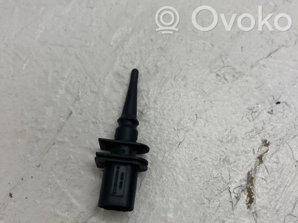 Outside/external air temperature sensor   6936953,0141199,0149842,65806905050,65810141199,65810149842,65816905050,65816905133,65816936953,65818360625,6905050,6905133,8360625