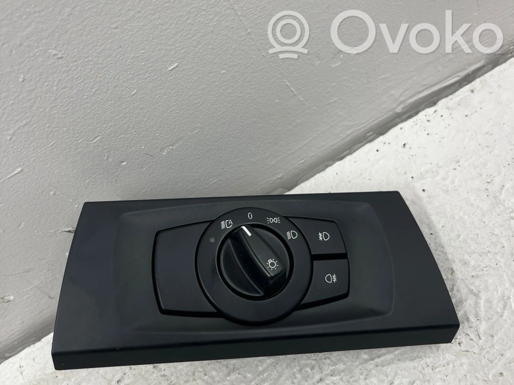 Panel lighting control switch   693870203