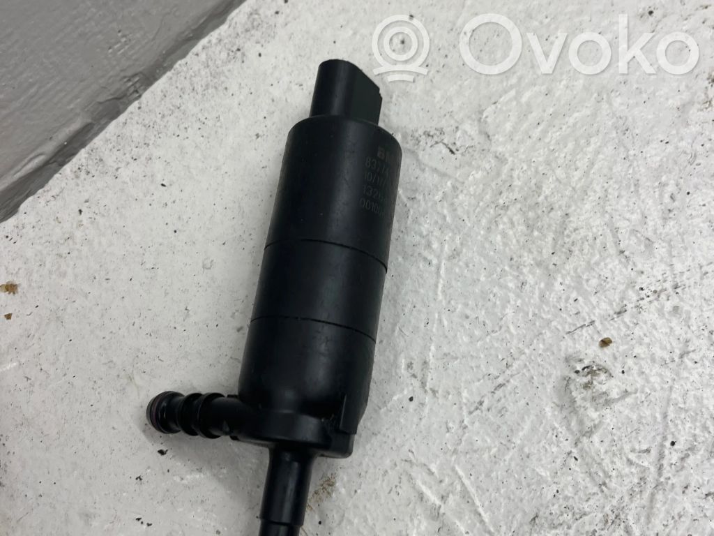 BMW 5 E60 E61 Headlight washer pump 