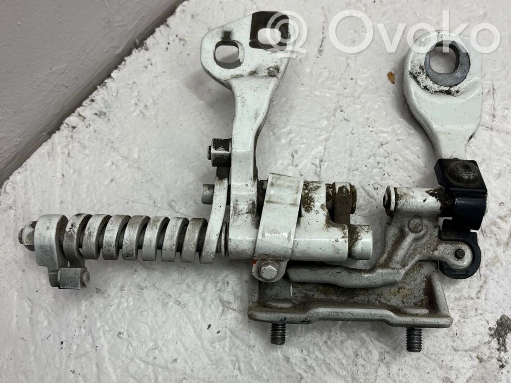 BMW 3 E90 E91 Tailgate/trunk/boot hinge 