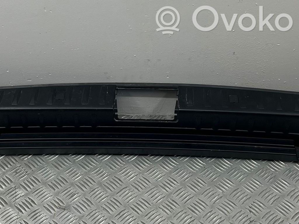 BMW 3 E90 E91 Bagažinės slenksčio apdaila 