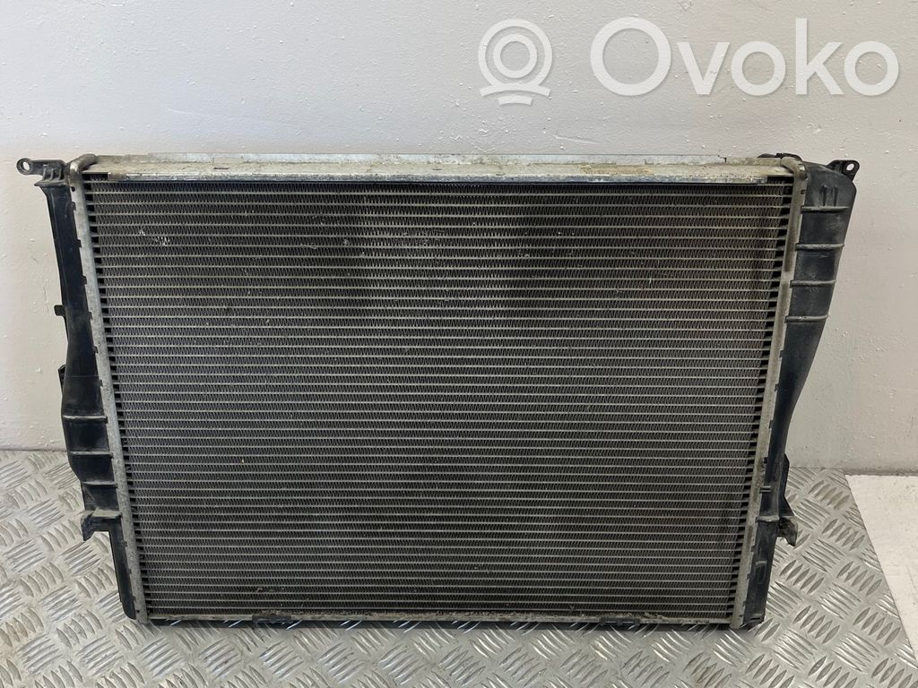 BMW 3 E90 E91 Aušinimo skysčio radiatorius 