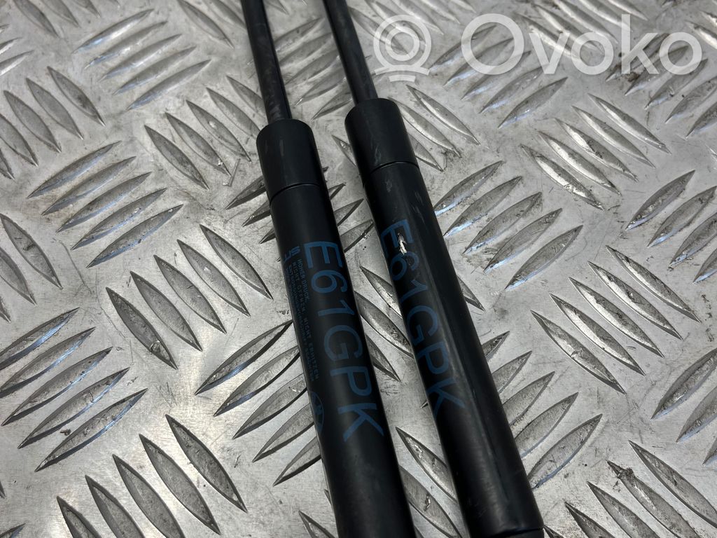 BMW 5 E60 E61 Front bonnet/hood damper/strut 