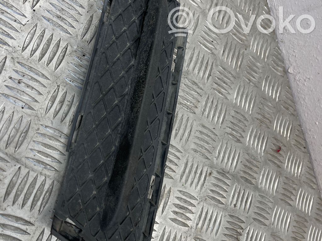 BMW 3 E90 E91 Front bumper lower grill 