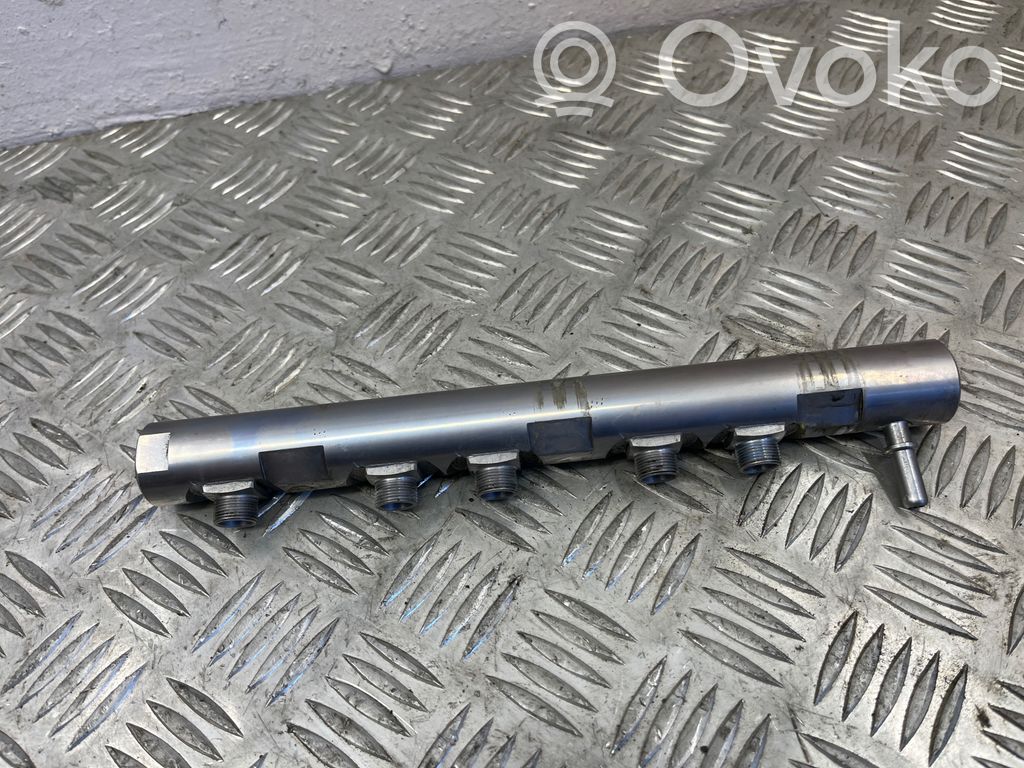 BMW 3 E90 E91 Fuel main line pipe 