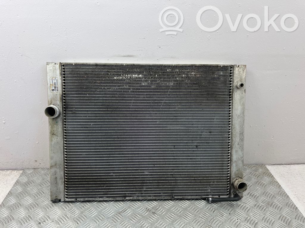 BMW 5 E60 E61 Coolant radiator 