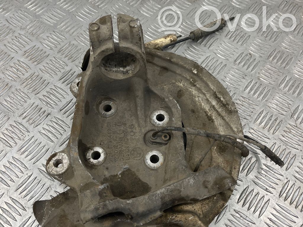 BMW 3 E90 E91 Front wheel hub 