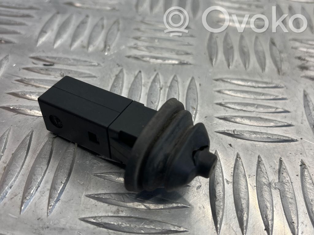BMW 3 E90 E91 Fuel tank cap lock 