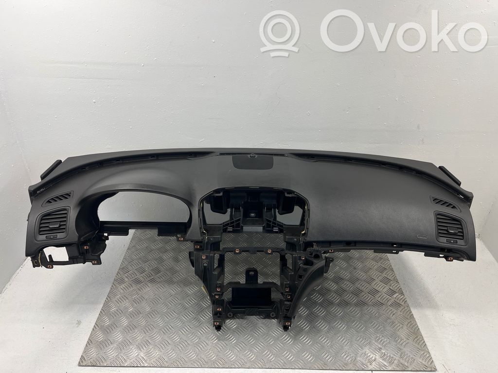 Opel Insignia A Dashboard 