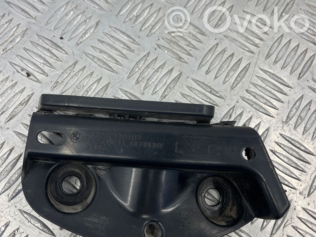 BMW 3 E90 E91 Rear bumper mounting bracket 