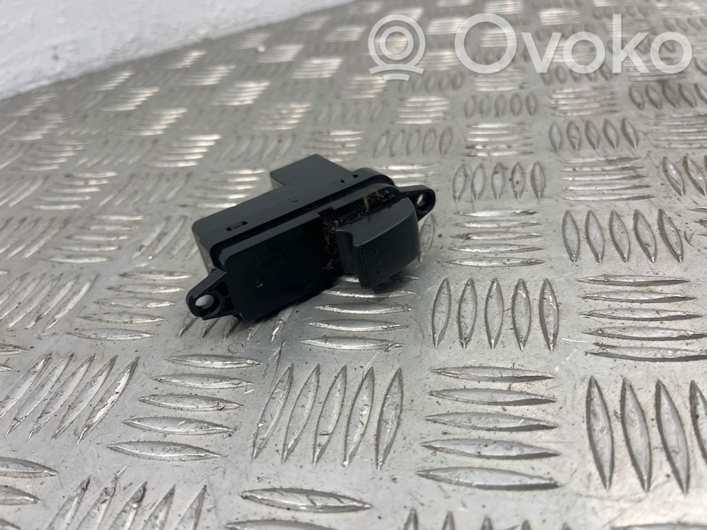 Mazda 6 Electric window control switch 