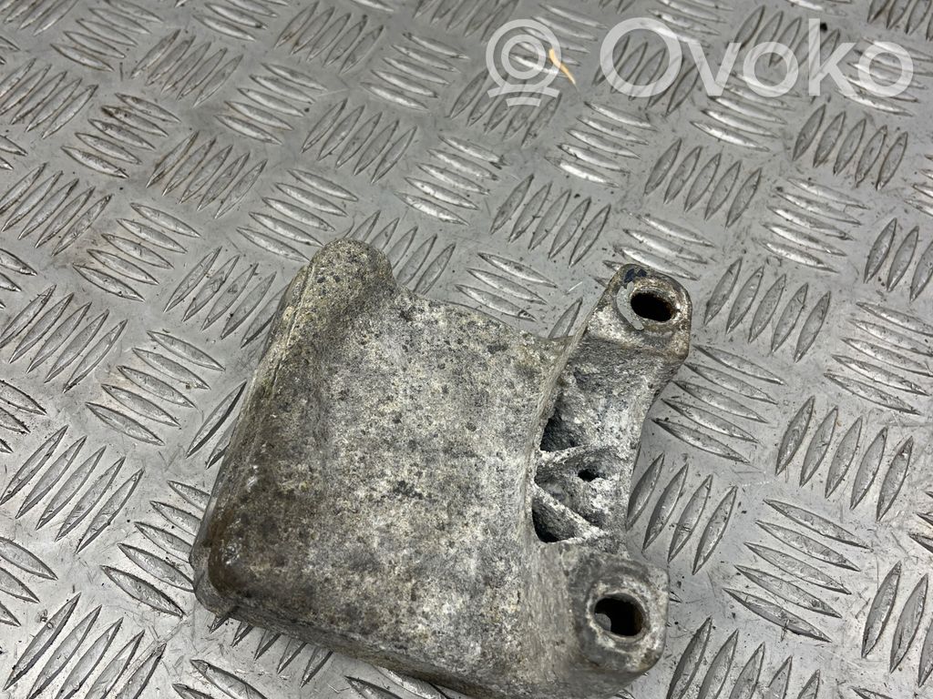 BMW 5 E60 E61 Other engine bay part 