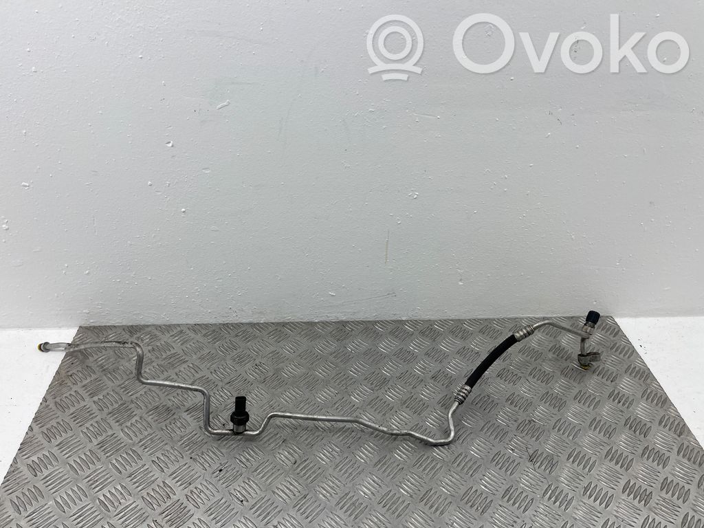 BMW 5 E60 E61 Ilmastointilaitteen putki (A/C) 