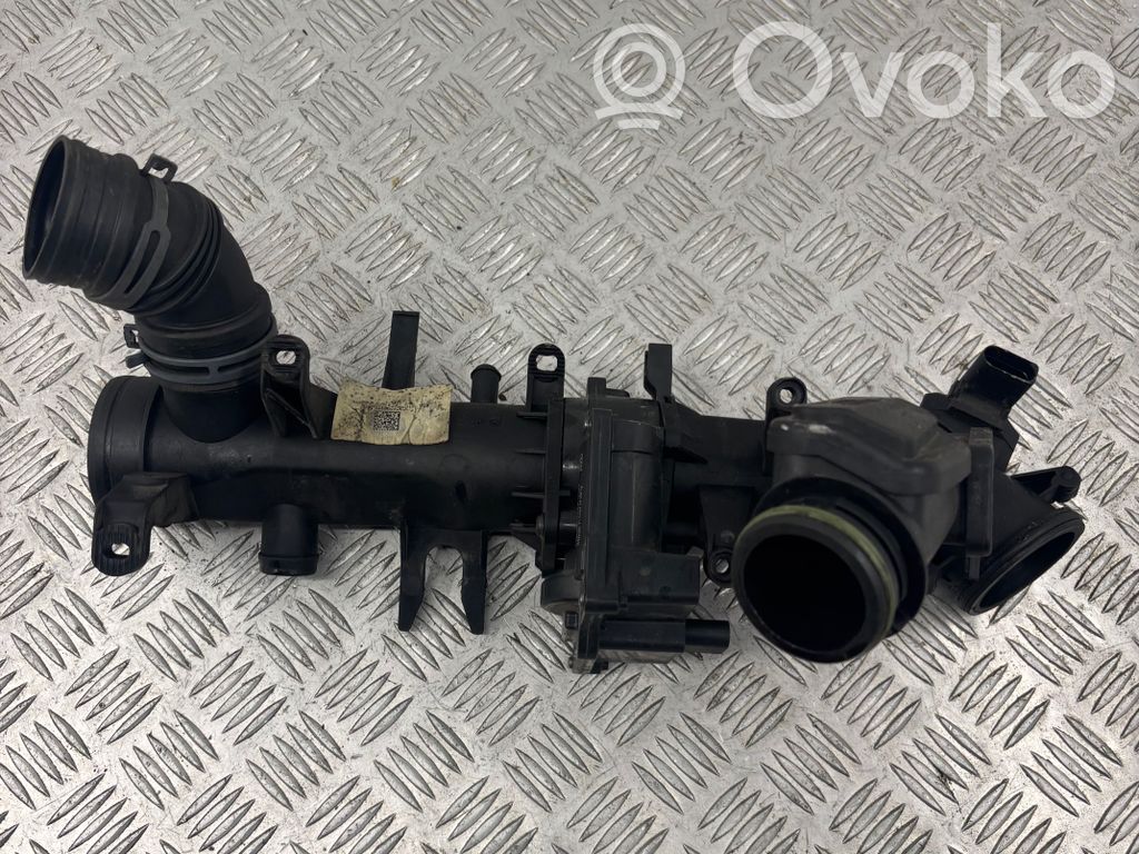 Volkswagen PASSAT B7 Conductă/furtun lichid de răcire motor 