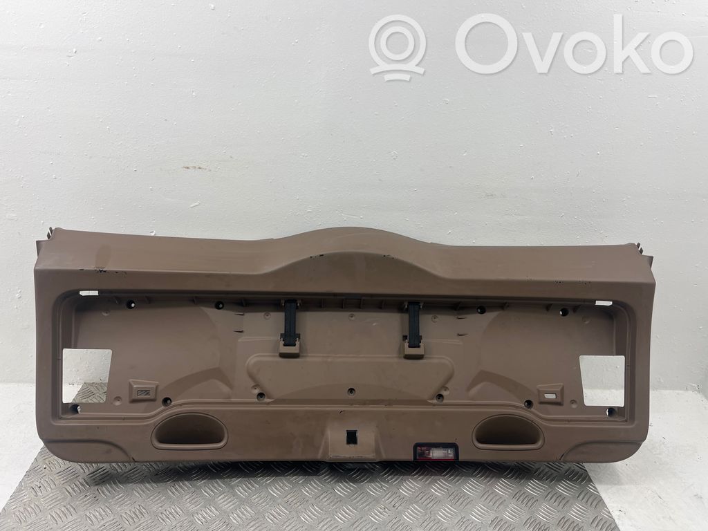 Tailgate trim   7061394,52850610