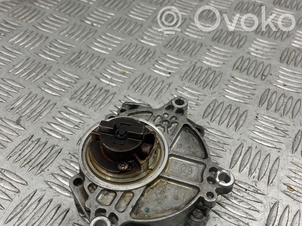 BMW 1 E81 E87 Vacuum pump 