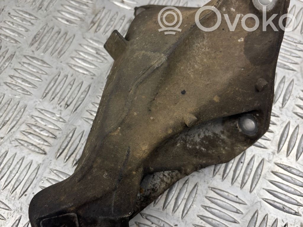 BMW 7 E65 E66 Engine mounting bracket 