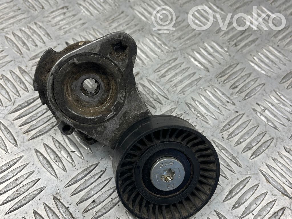 BMW 5 E60 E61 Diržo įtempėjas 