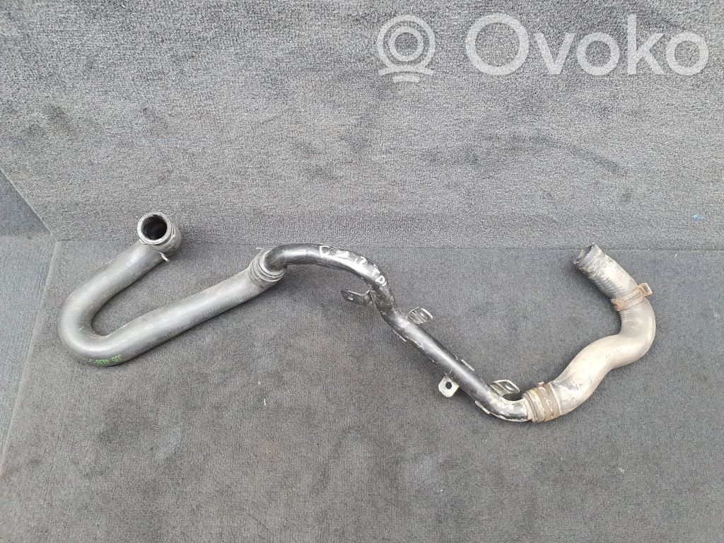 Audi A8 S8 D3 4E Engine coolant pipe/hose 