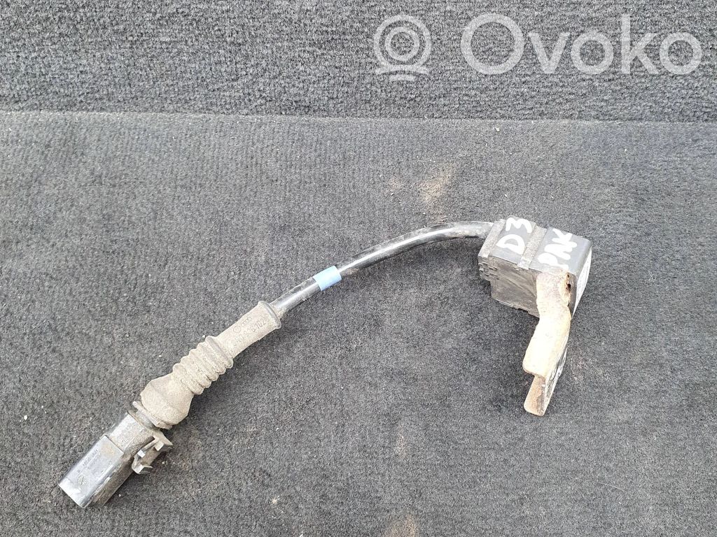 Audi A8 S8 D3 4E Rear air suspension level height sensor 