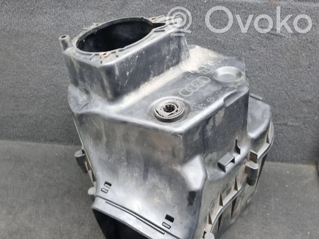 Air filter box   4H0133823,4H0133125A