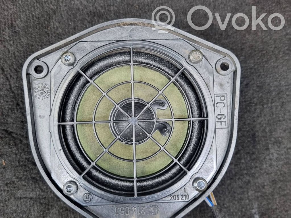 Audi A8 S8 D2 4D Takaoven kaiutin 