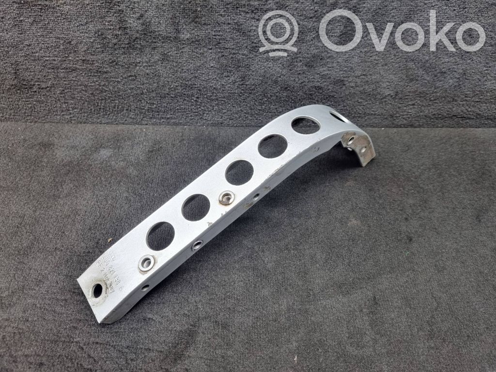 Audi A8 S8 D2 4D Fender mounting bracket 