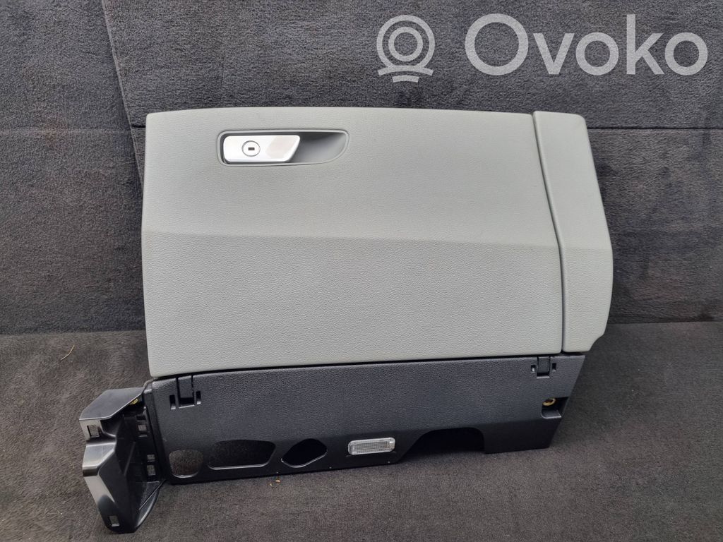 Audi Q7 4M Handschuhfach 