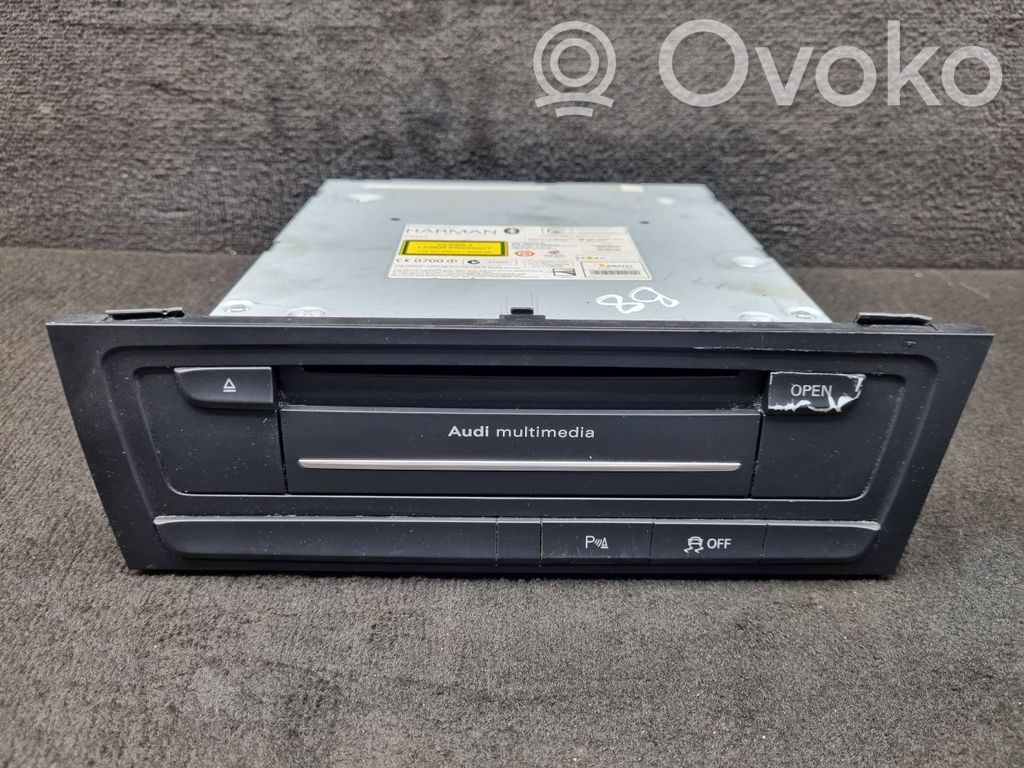 Audi A4 S4 B8 8K Unidad delantera de radio/CD/DVD/GPS 