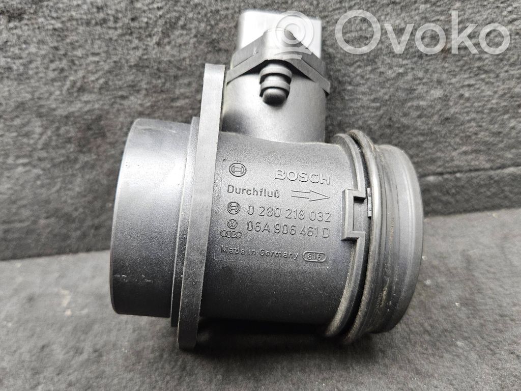 Audi TT Mk1 Przepływomierz masowy powietrza MAF 