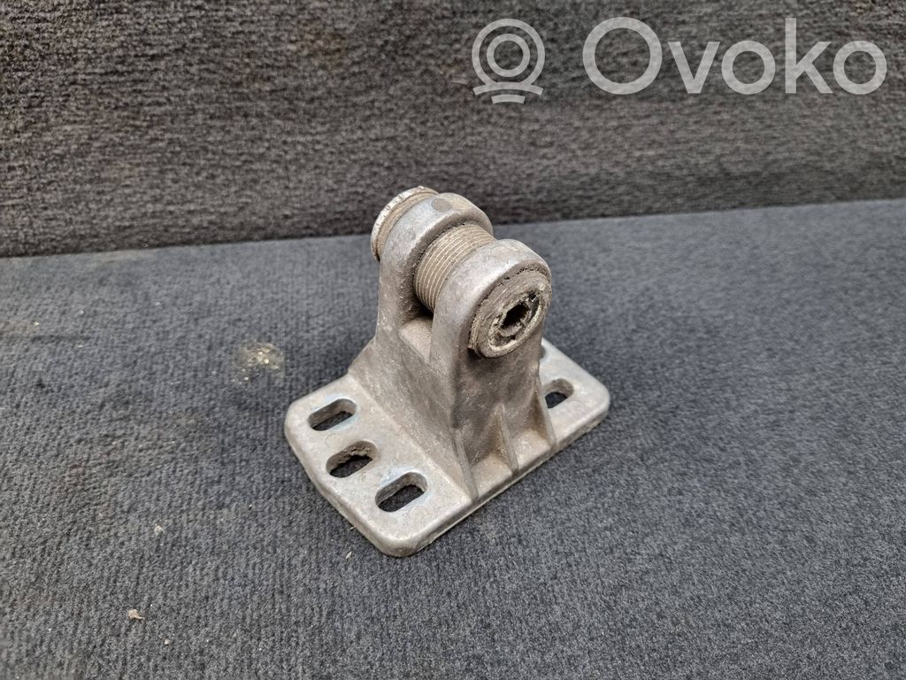 Audi A6 S6 C4 4A Front bumper mounting bracket 