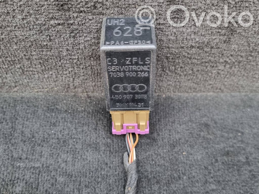 Audi A6 S6 C5 4B Muu rele 