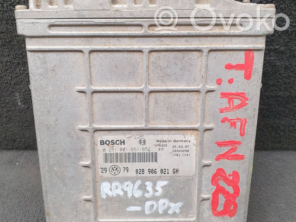 Volkswagen Golf III Engine control unit/module 
