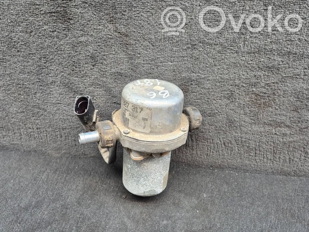 Audi A4 S4 B6 8E 8H Alipainepumppu 