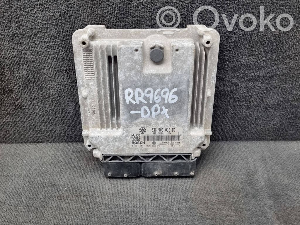 Volkswagen Touran I Engine control unit/module 