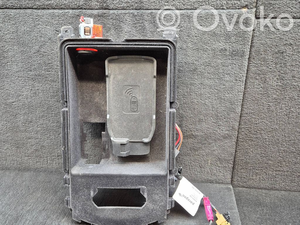 Audi A6 S6 C7 4G Wireless charging module 