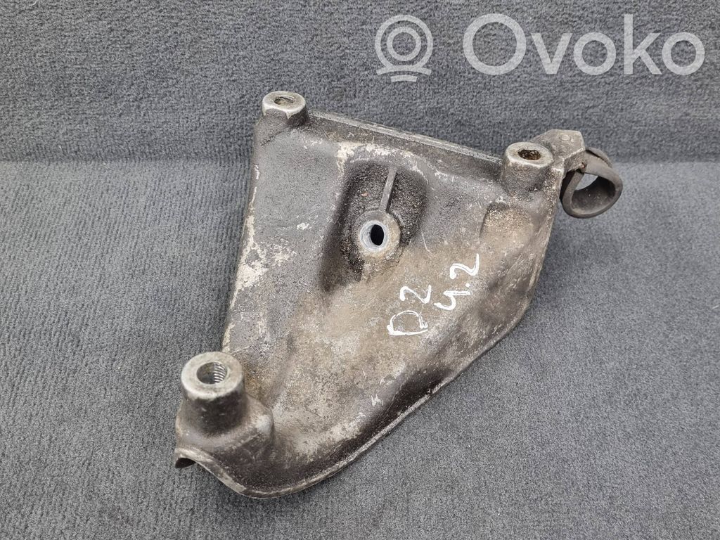 Audi A8 S8 D2 4D Engine mounting bracket 