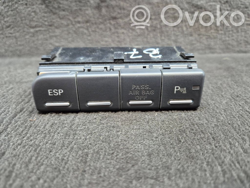 Audi A4 S4 B7 8E 8H A set of switches 