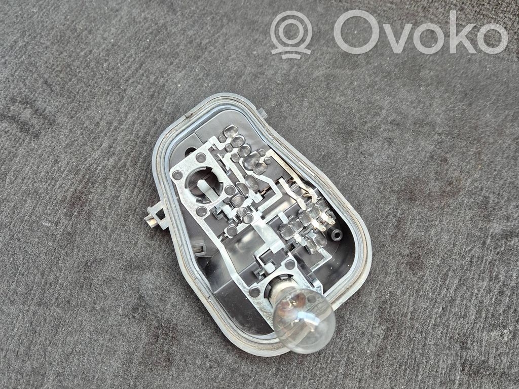Audi A6 S6 C6 4F Portalampada fanale posteriore 