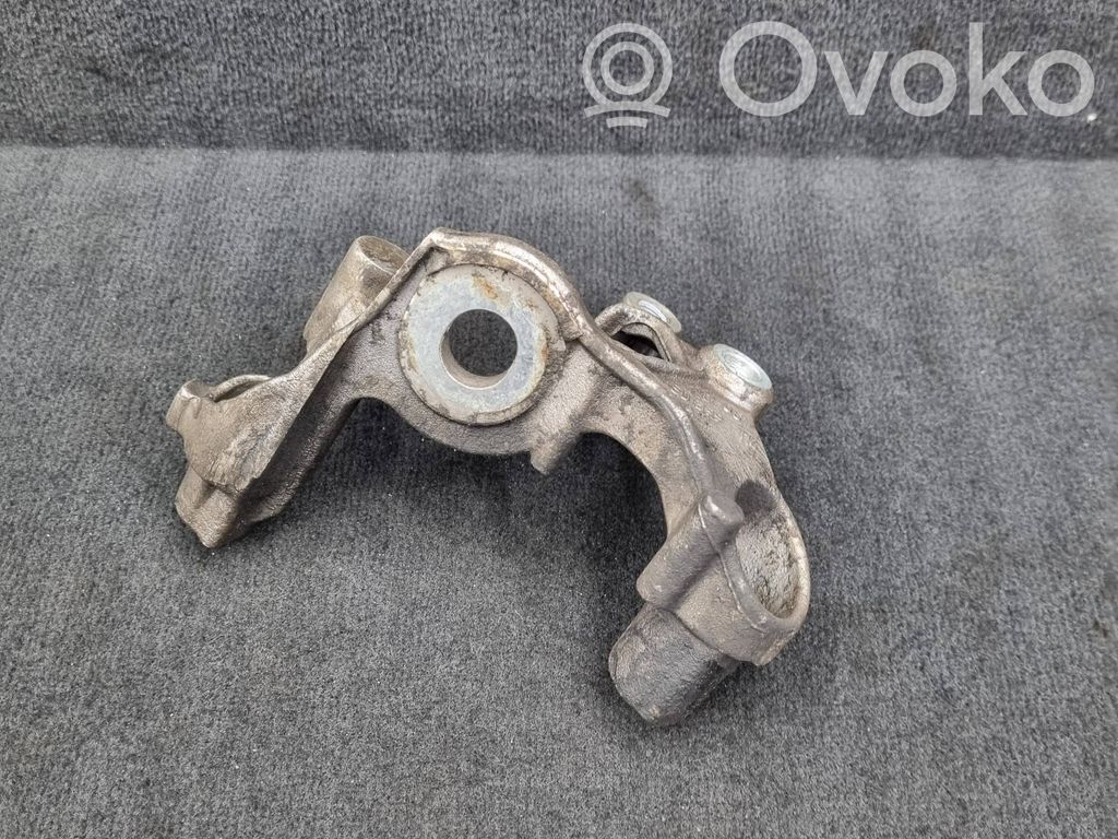 Audi A8 S8 D3 4E Gear shift cable bracket 
