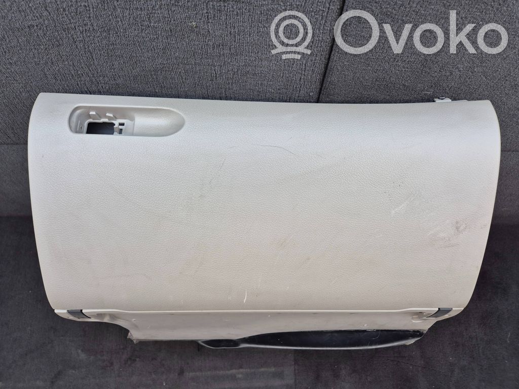 Audi A4 S4 B7 8E 8H Schowek deski rozdzielczej / Komplet 