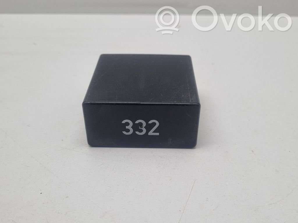 Audi 80 90 S2 B4 Muu rele 
